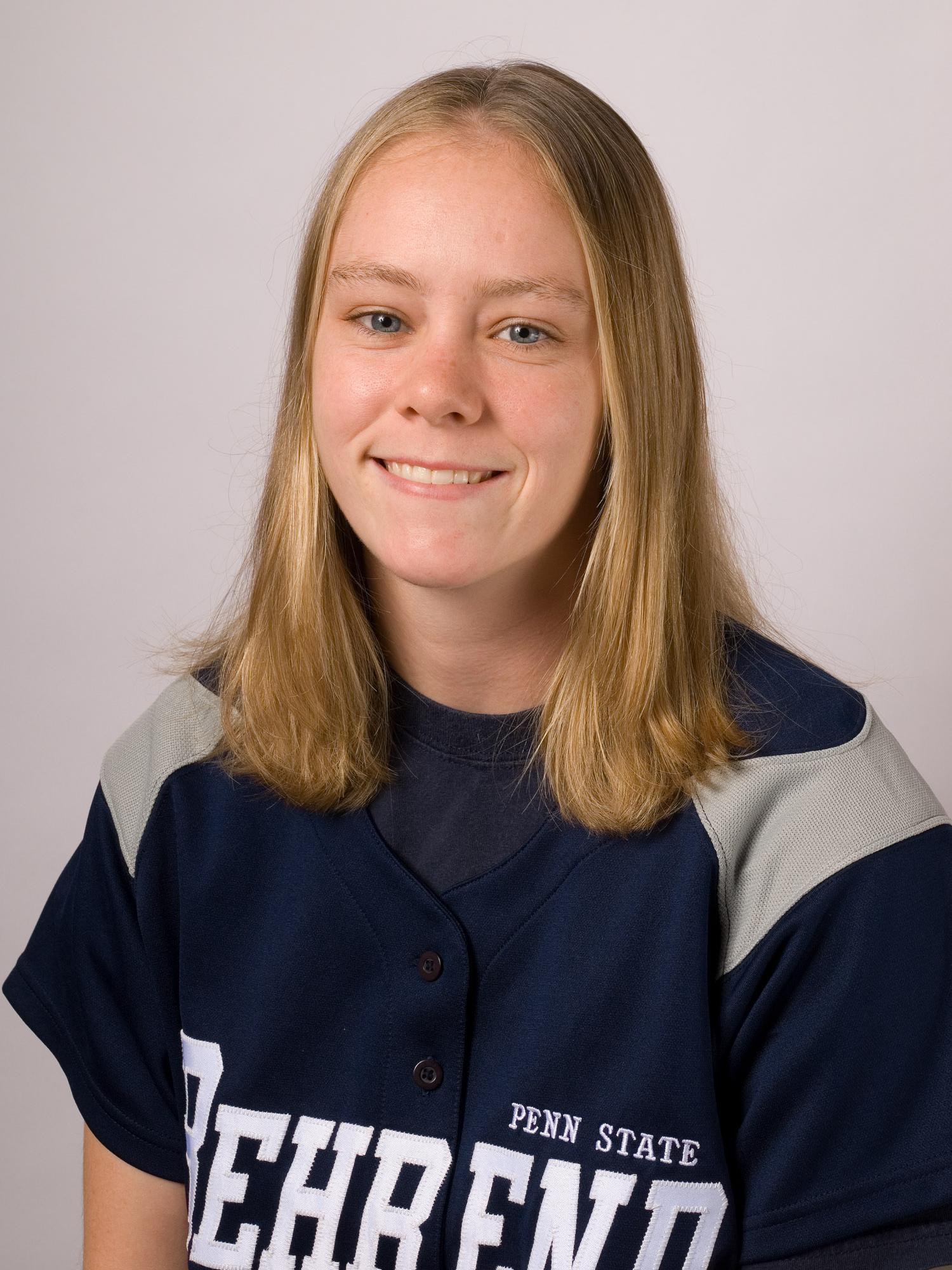 A portrait of Penn State Behrend alumna Nicole Kaschauer Wingertsahn
