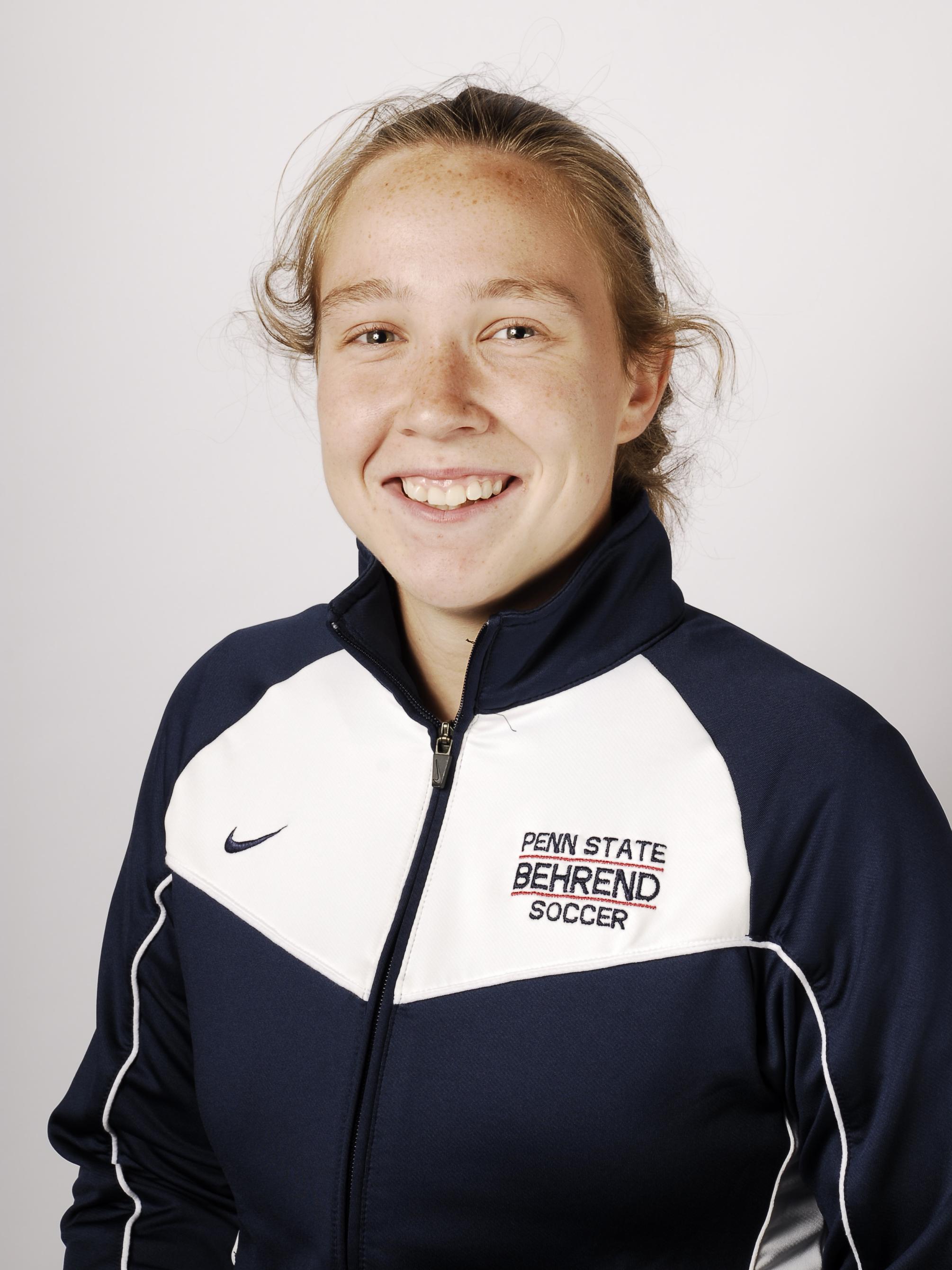 A portrait of Penn State Behrend alumnae Kayla Frost