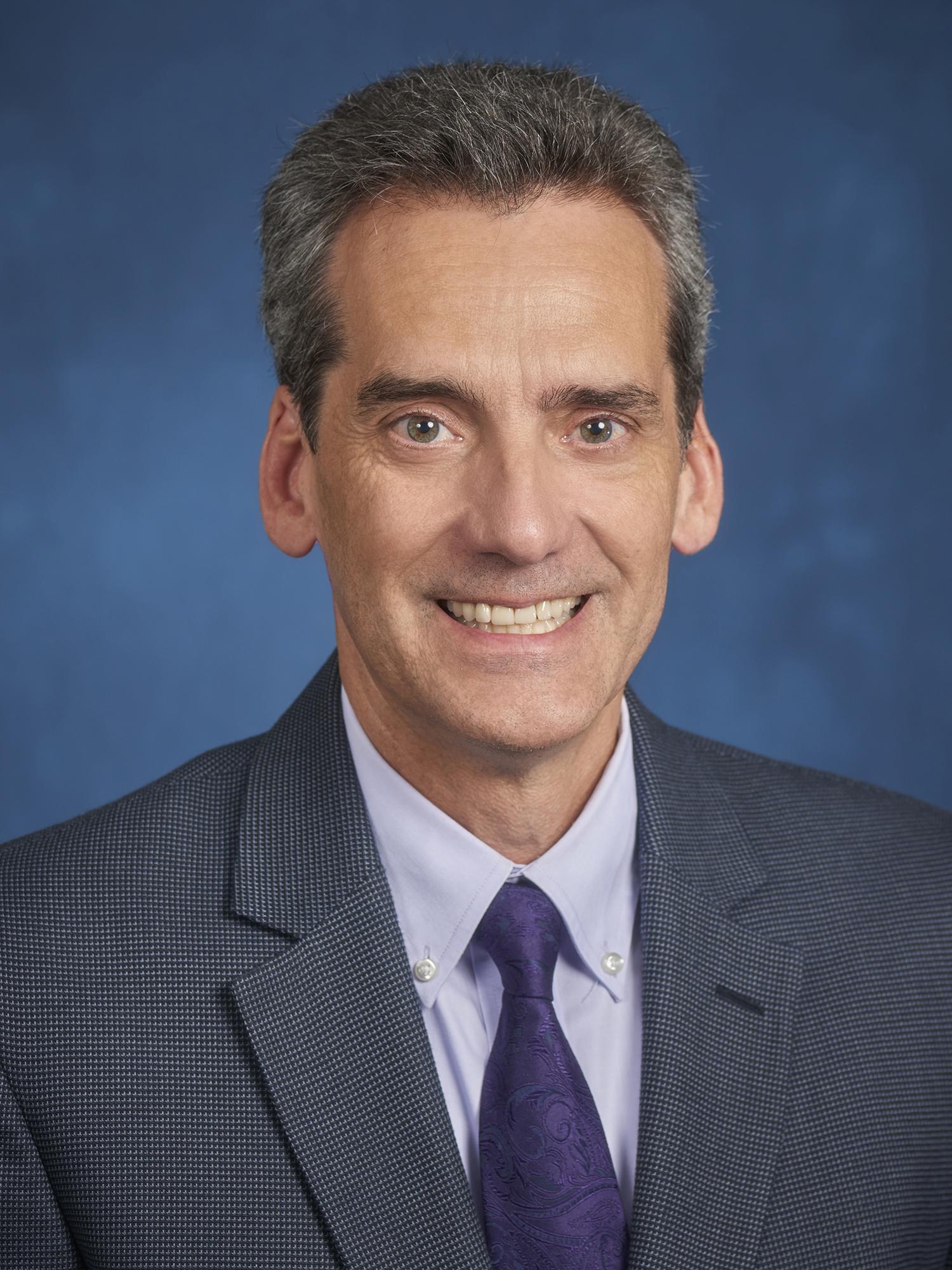 Greg Kelly
