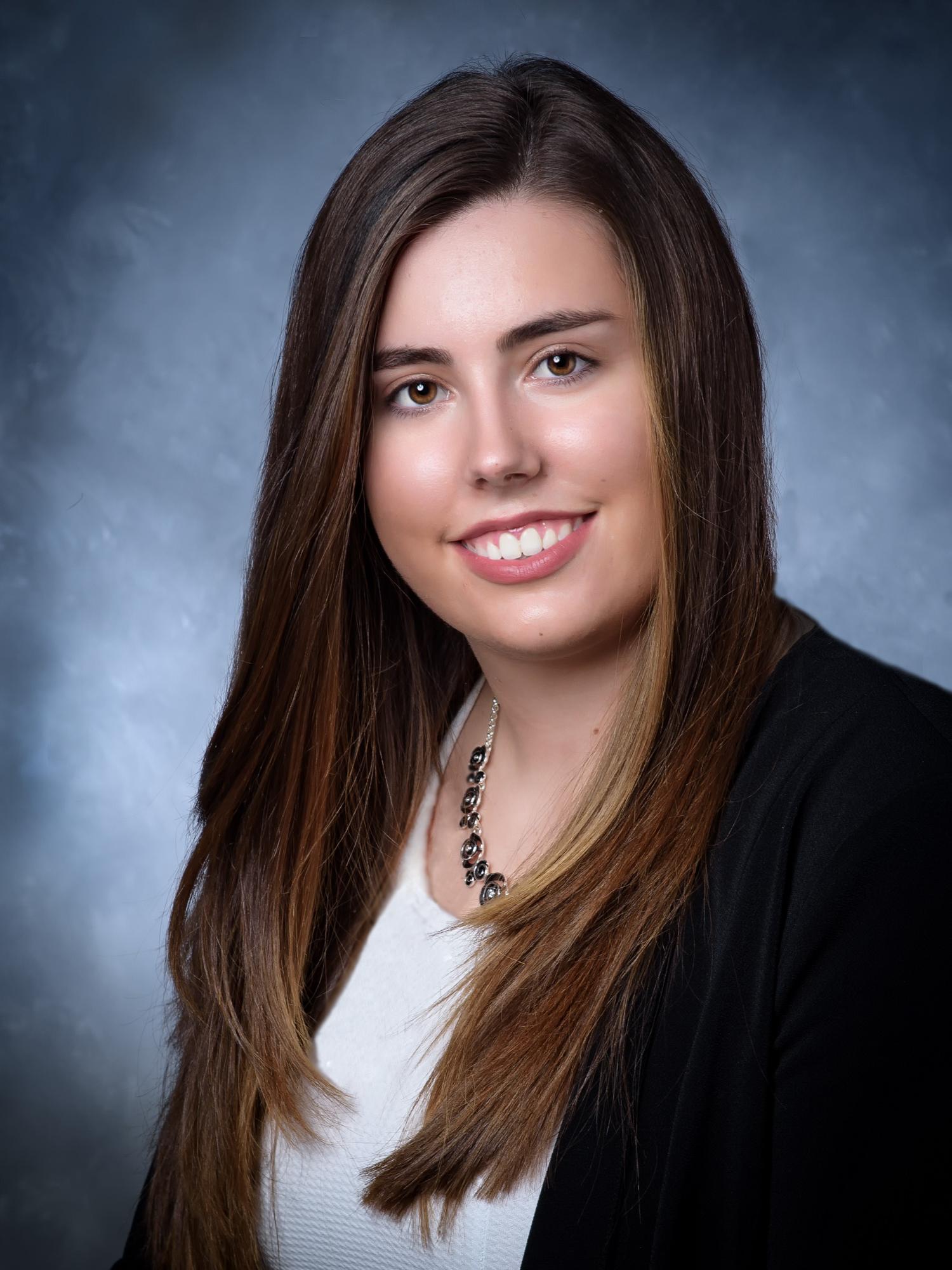 Nicole Dato headshot