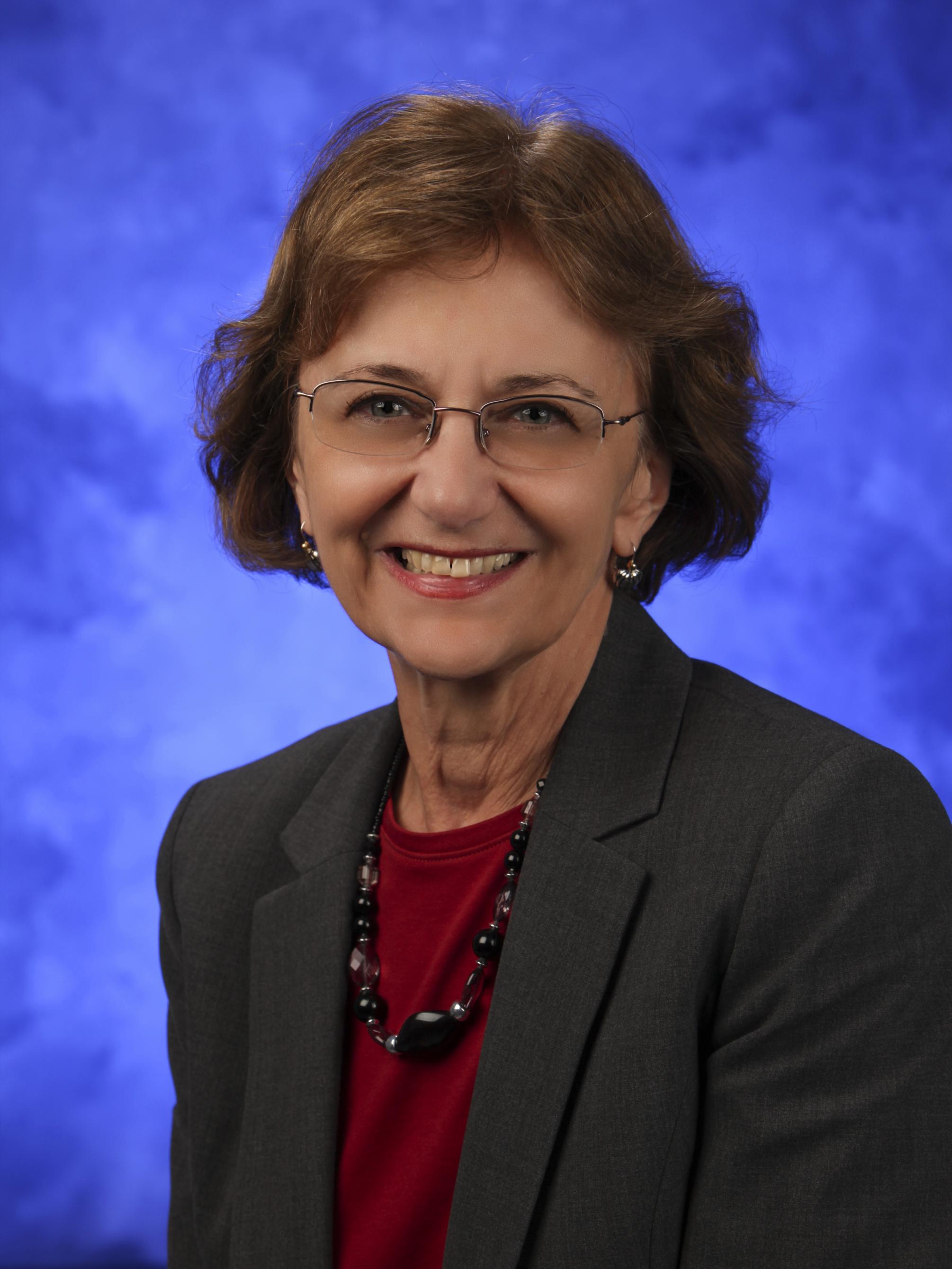 Dr. Klara Papp