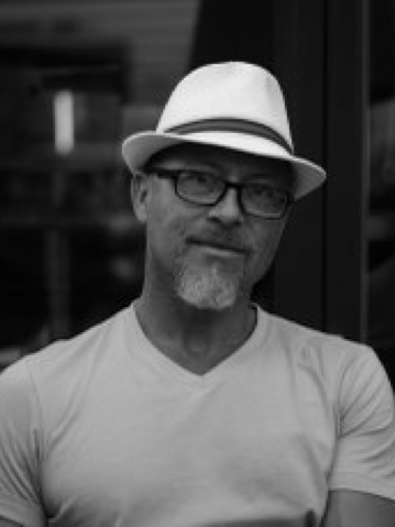 Eduardo Mendieta headshot 
