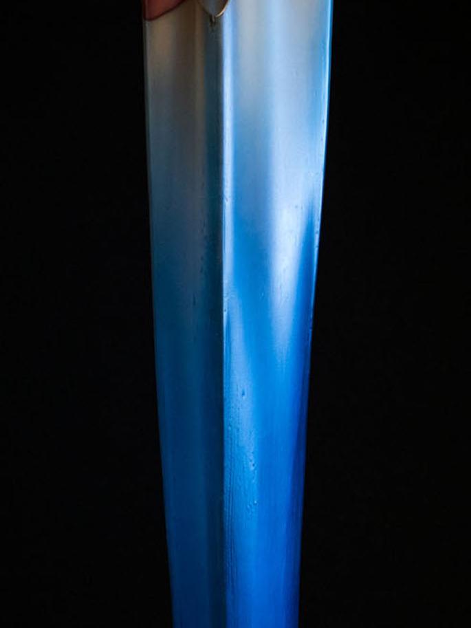Danny Perkins, “Elegance,” 1988, blown glass, oil paint. Gift of Bette and Arnold Hoffman, 2016.107.