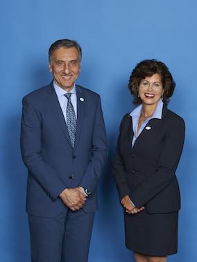 Jacqueline Hinman poses for a photo with former dean Amr Elnashai