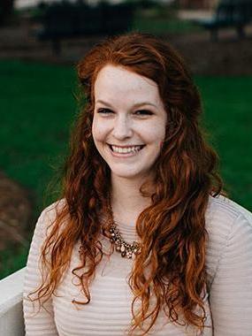 Sarah Daiker headshot 