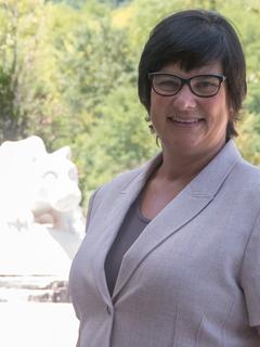 portrait of Tracey Carbonetto