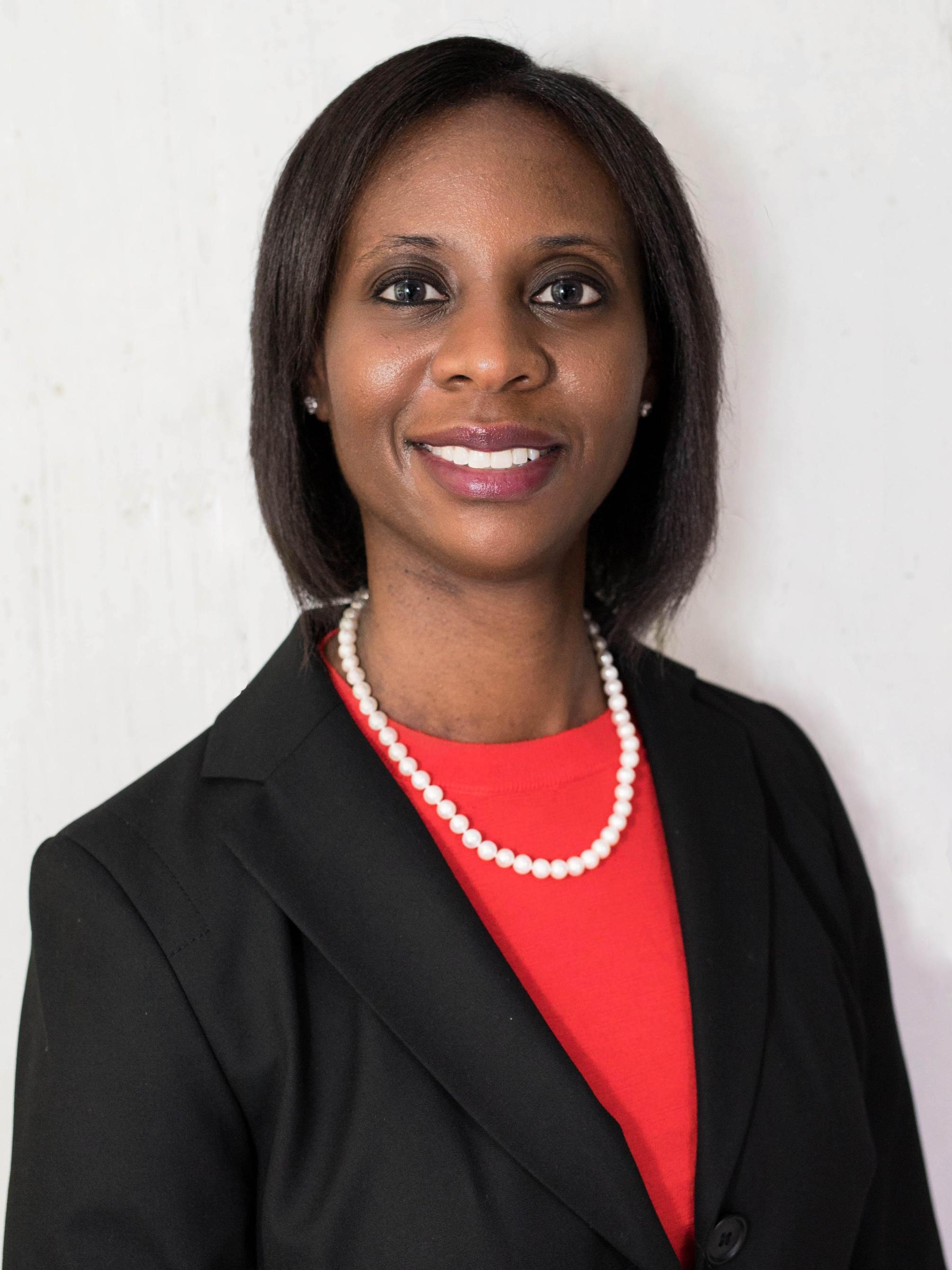 Veronica Alario headshot