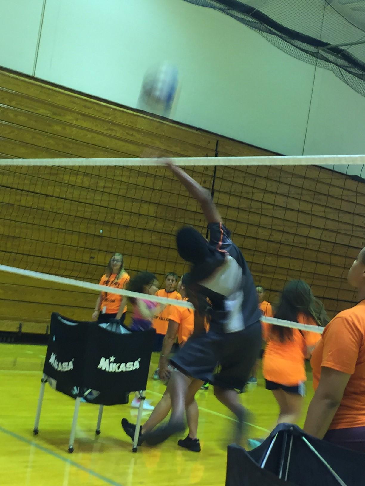 kids playing volleyball