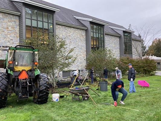 Members of the Sustainability Council participating in a campus cleanup