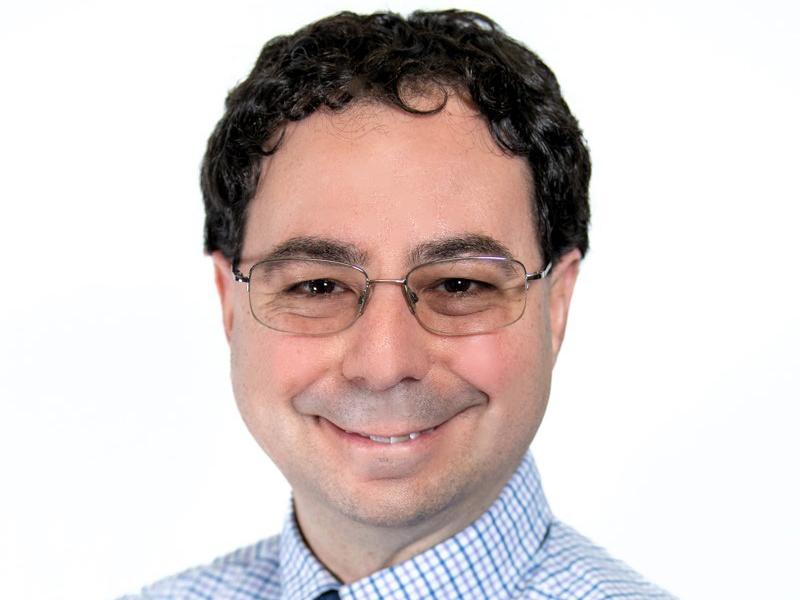 Portrait photo of Andrew Peck