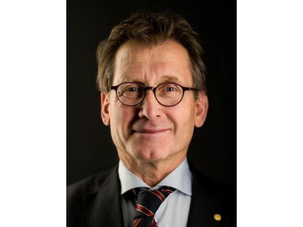 Ben L. Feringa, the Jacobus van ‘t Hoff Distinguished Professor of Chemistry at the University of Groningen and recipient of the 2016 Nobel Prize in Chemistry