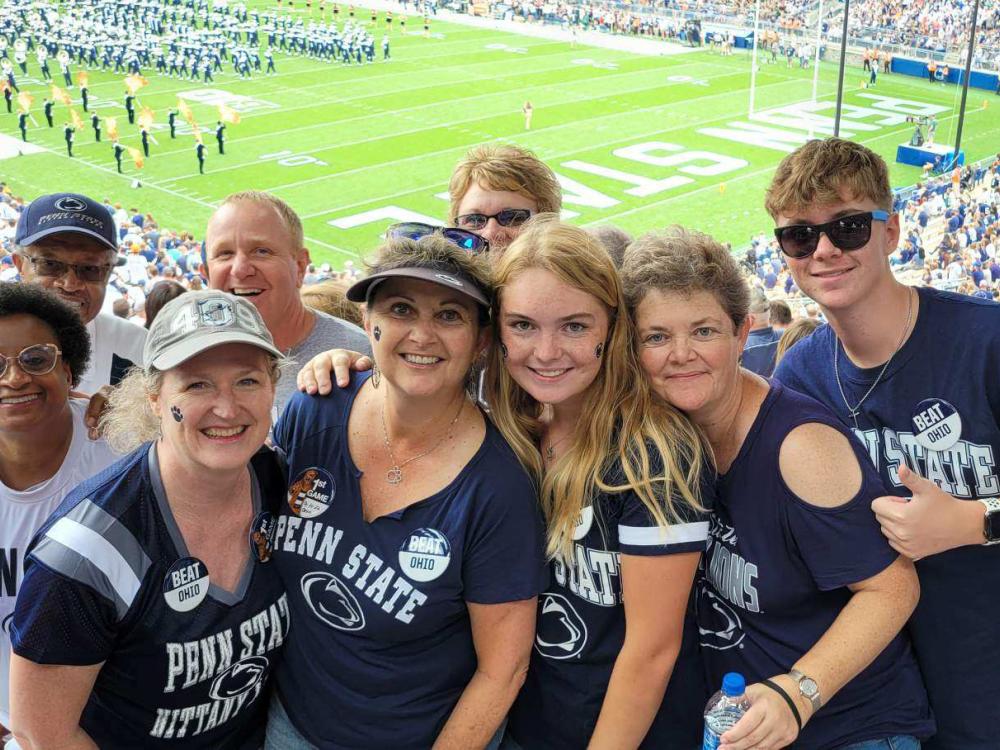 Tanya Seyfert with family and friends