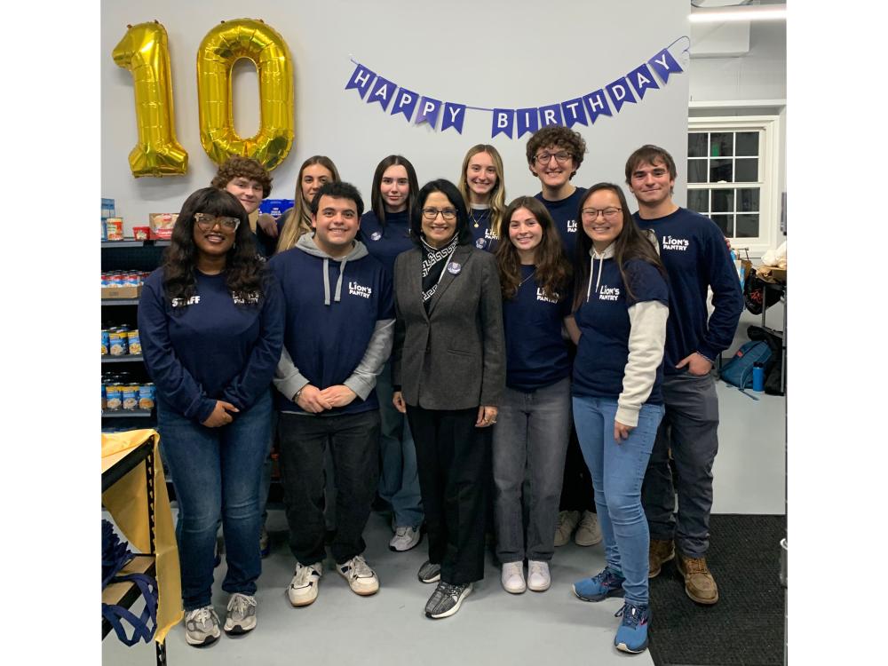 Penn State President Neeli Bendaputi with the Lion's Pantry Student Executive Team