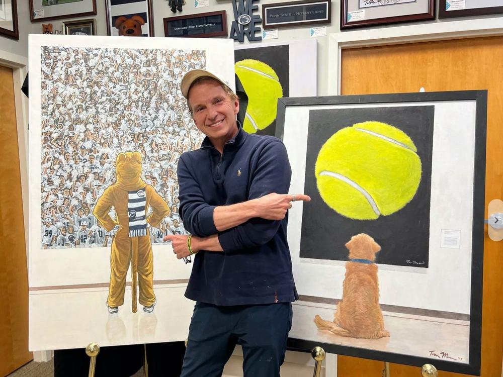 Tom Mosser unveiling Lion at the Library painting