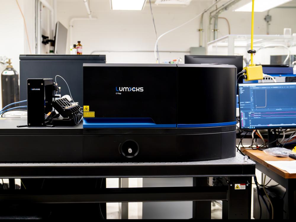 A Lumicks C-Trap optical tweezers instrument in the Biomolecular Interactions Core Facility
