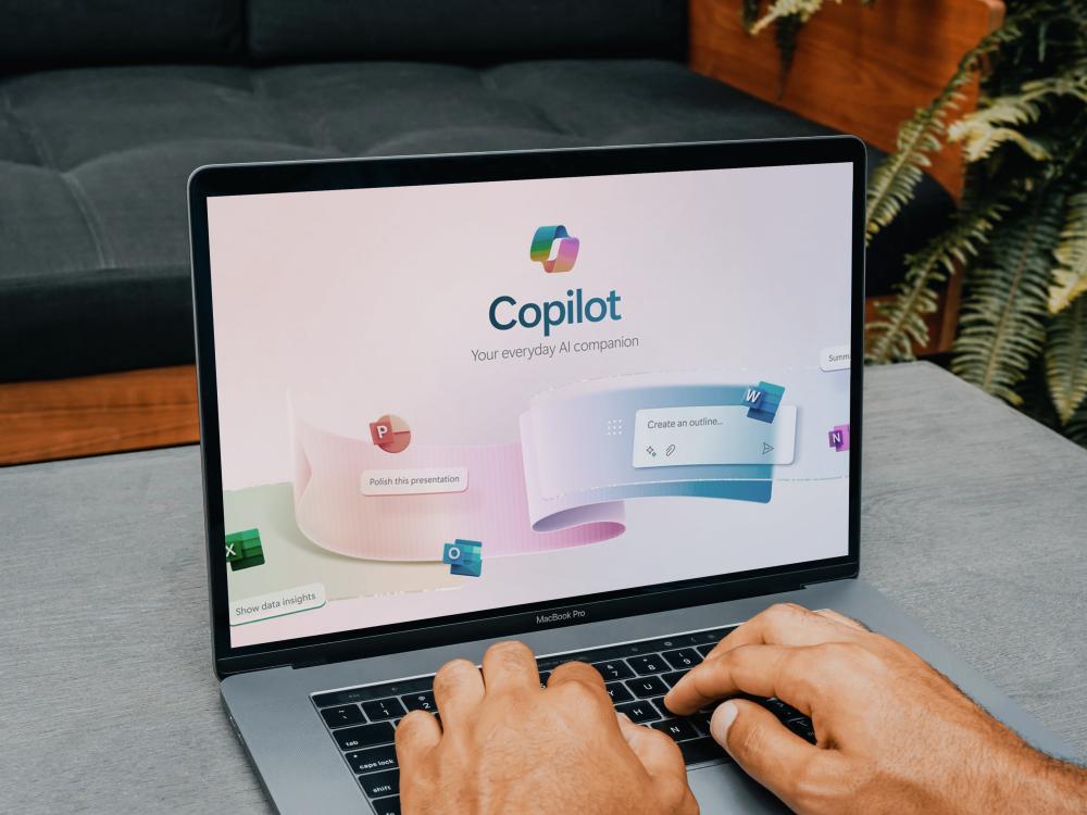 Teaching and Learning with Technology is working with faculty as part of the 2025 Faculty Engagement Awards, focusing on the theme of “Generative Artificial Intelligence (AI) for Teaching including Microsoft CoPilot 365.” 