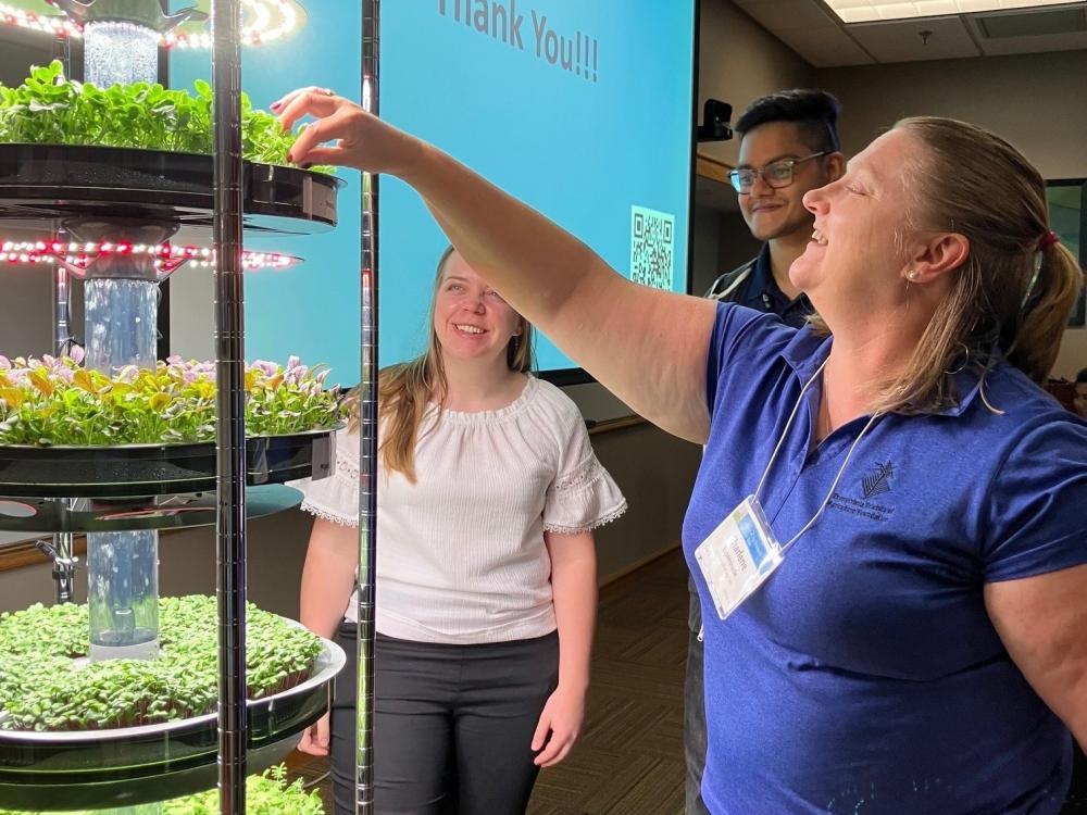 research tour - hydroponics
