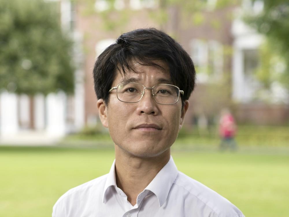 Headshot of Tadashi Tokieda.