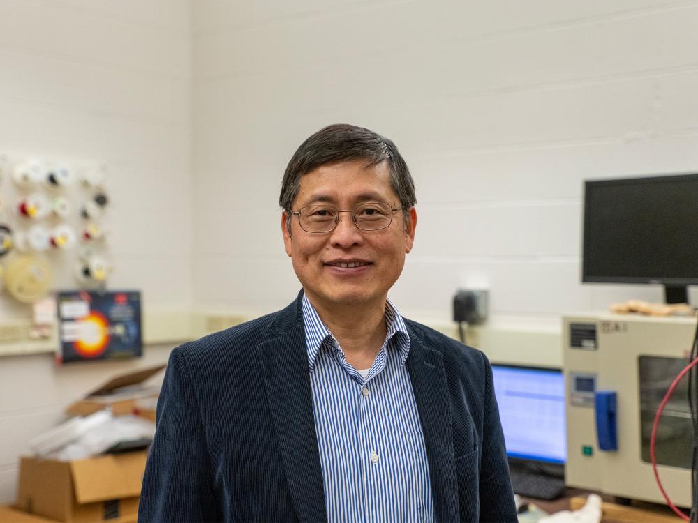 Chao-Yang Wang in a lab