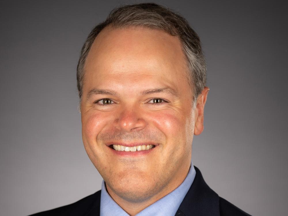 Michael J. Pennington headshot photo