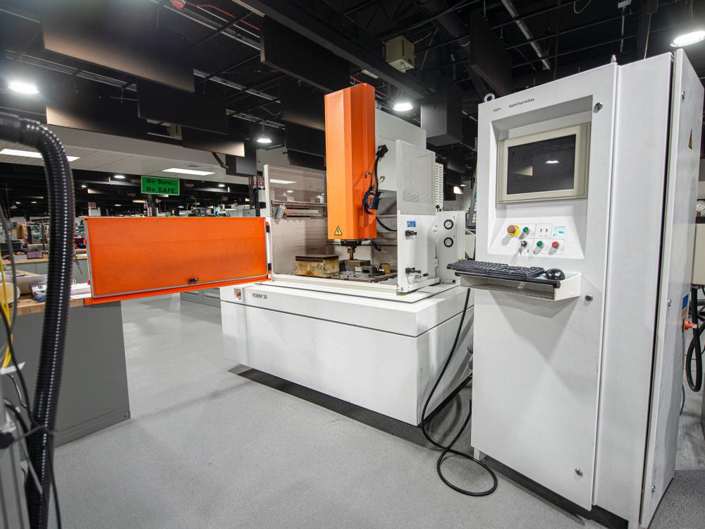 A die-sinking EDM machine