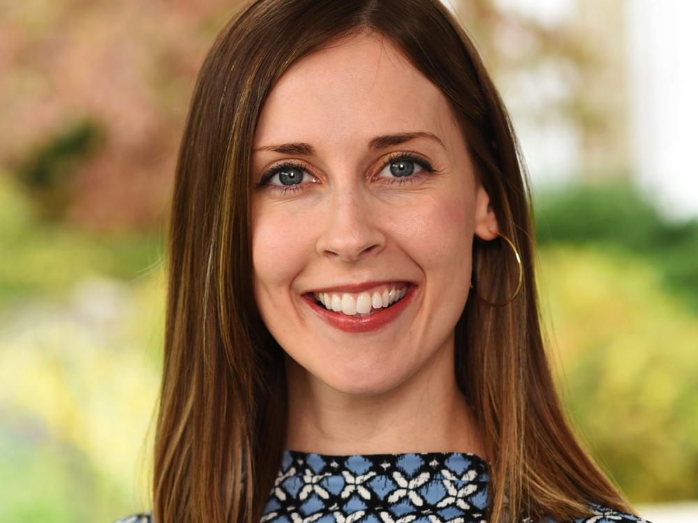 Rebecca Moran headshot