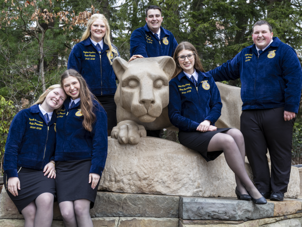 Pennsylvania FFA officers with the Nittany Lion Shrine.
