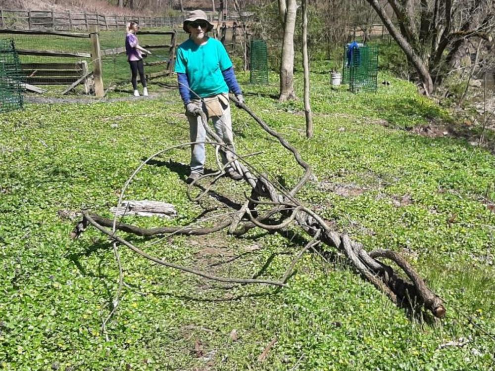 Geoffrey Selling working to maintain a project site