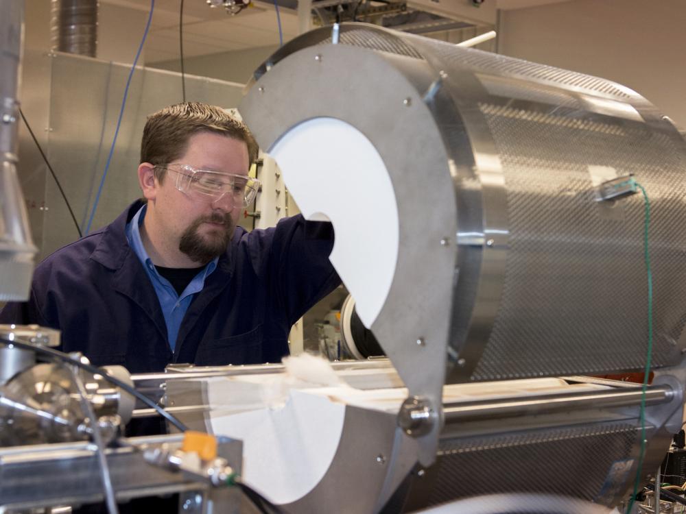 Joshua Robinson in lab