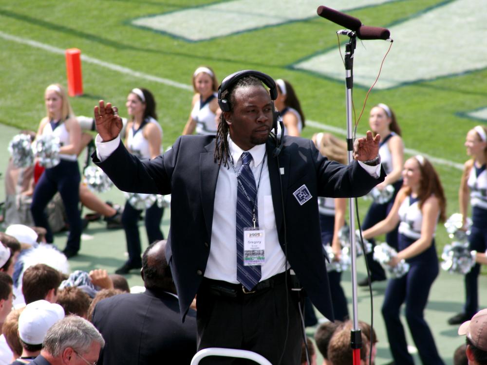 Gregory Drane conducting band