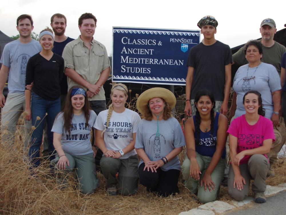 Group of students, faculty, and staff gathered at Tel Akko