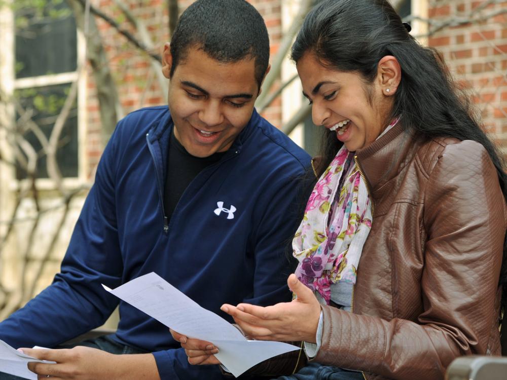 Schreyer Scholars open letters they wrote to themselves in 2010