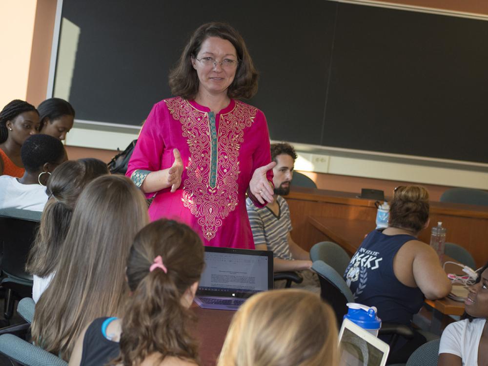 Caprice Knapp speaks to students
