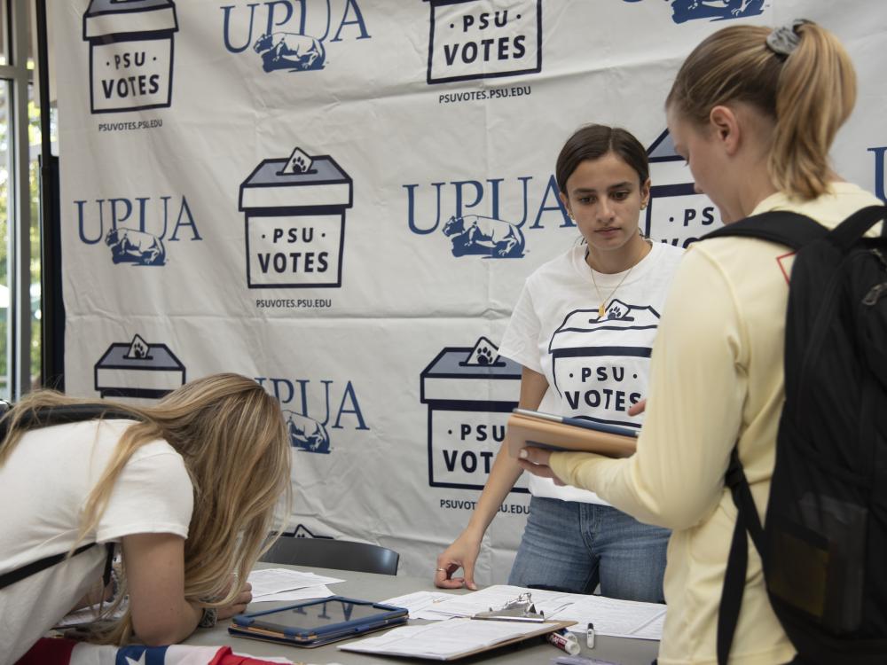 Students helping students register to vote