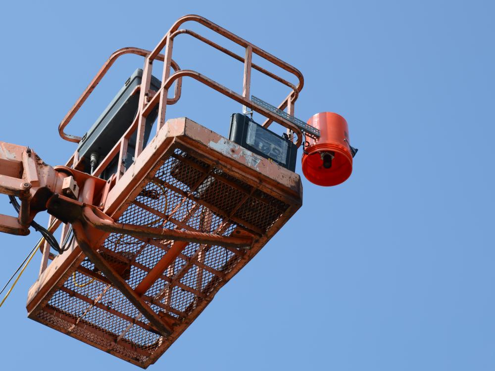 High-speed camera recording the crash test.