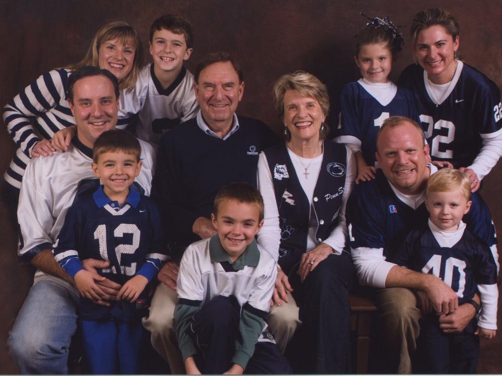 Charles and Enid Schneider with children, grandchildren