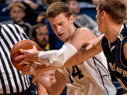 Kevin Montminy playing basketball