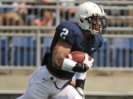 Chaz Powell playing football