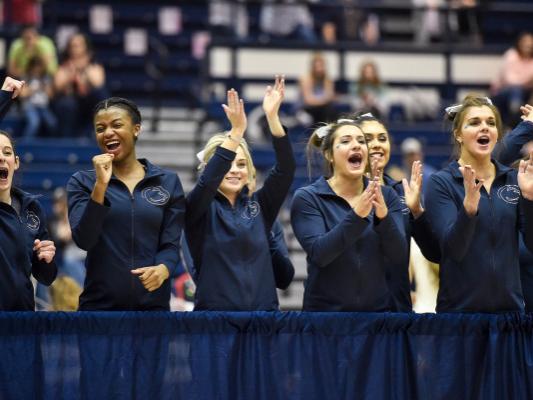 Women's team cheers