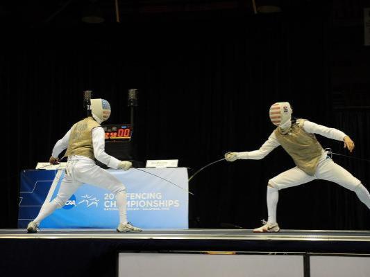 Two fencers dueling