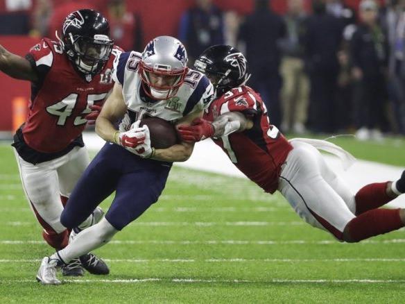 Chris Hogan breaks tackles by Atlanta Falcons defenders