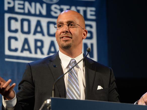 Franklin speaking at Coaches Caravan