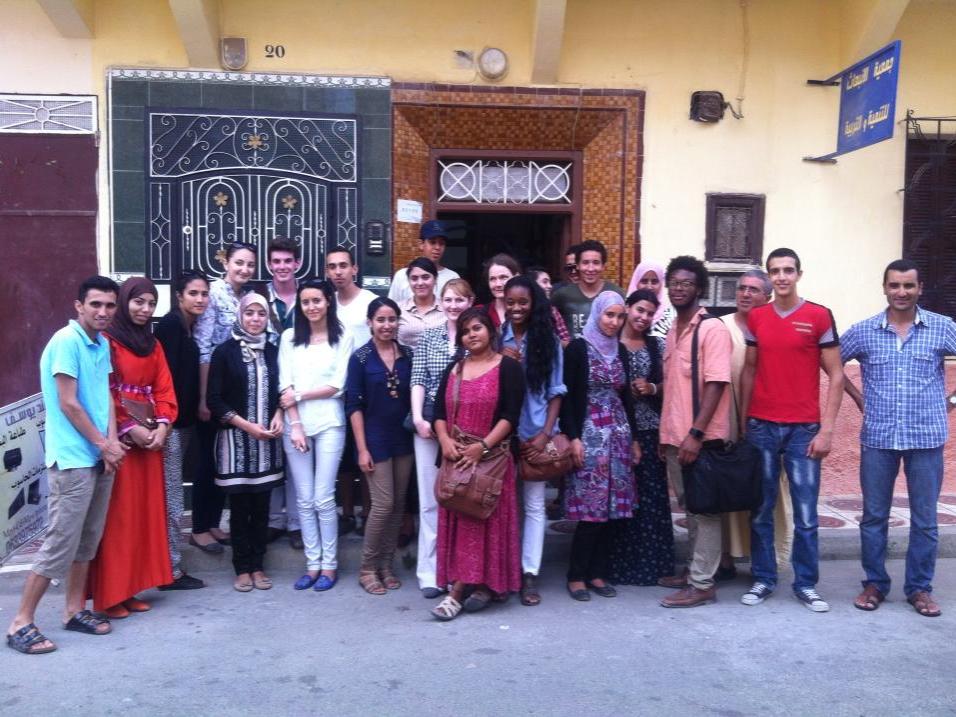 Group of students poste for picture in Morocco
