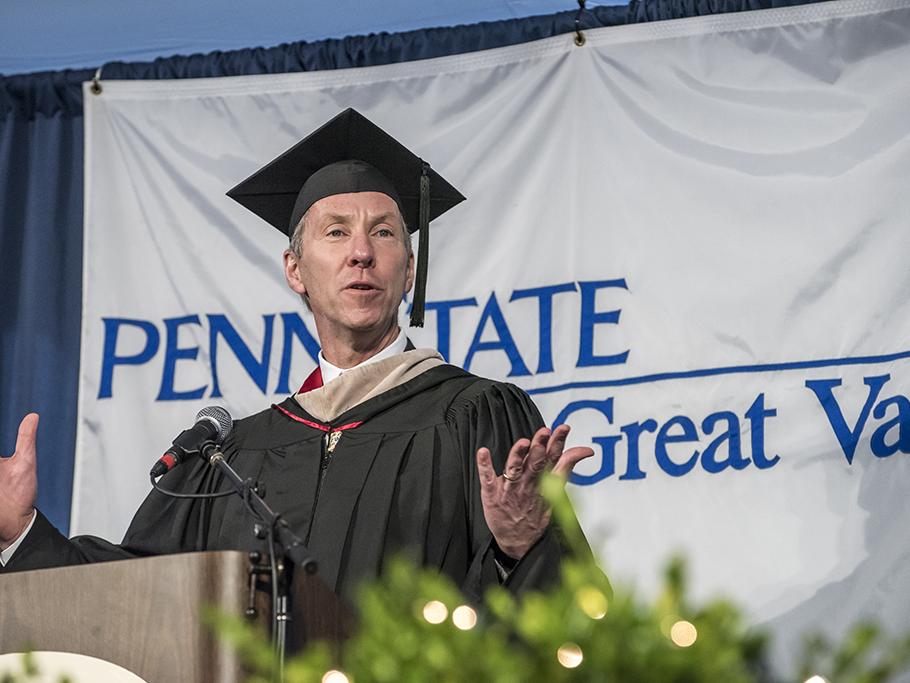 Photo Bill McNabb delivering commencement speech
