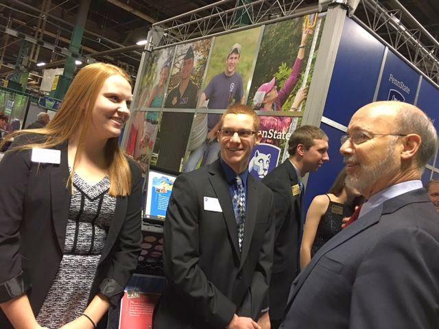 Students and Gov. Wolf at Farm Show