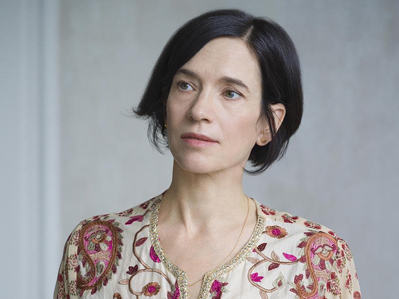 Elizabeth Kadetsky headshot photo