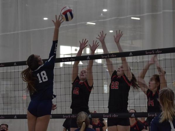 Penn State DuBois volleyball in game two of the USCAA Championship. 