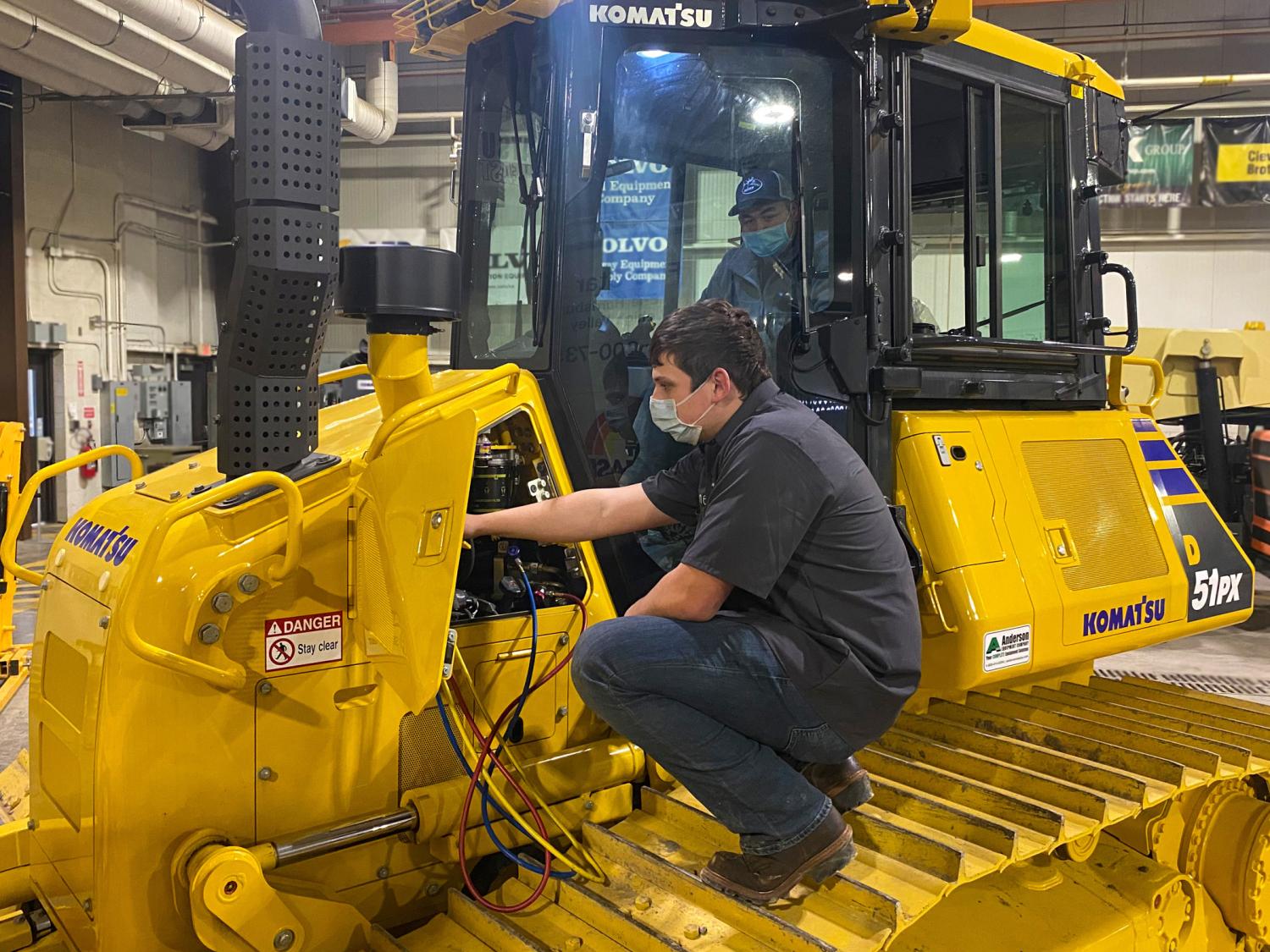 A picture of large, heavy construction equipment