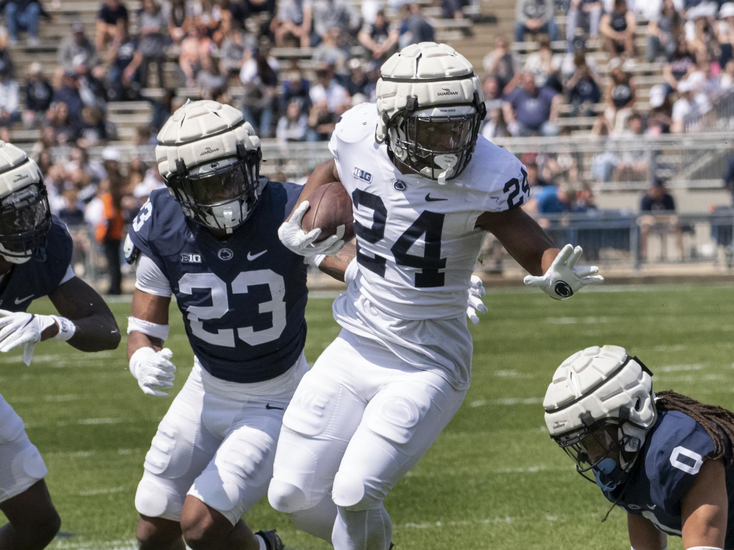 Keyvone Lee blue white game