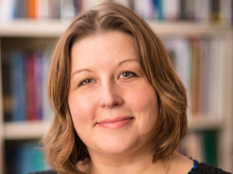 A portrait of Melanie Hetzel-Riggin, professor of psychology at Penn State Behrend.